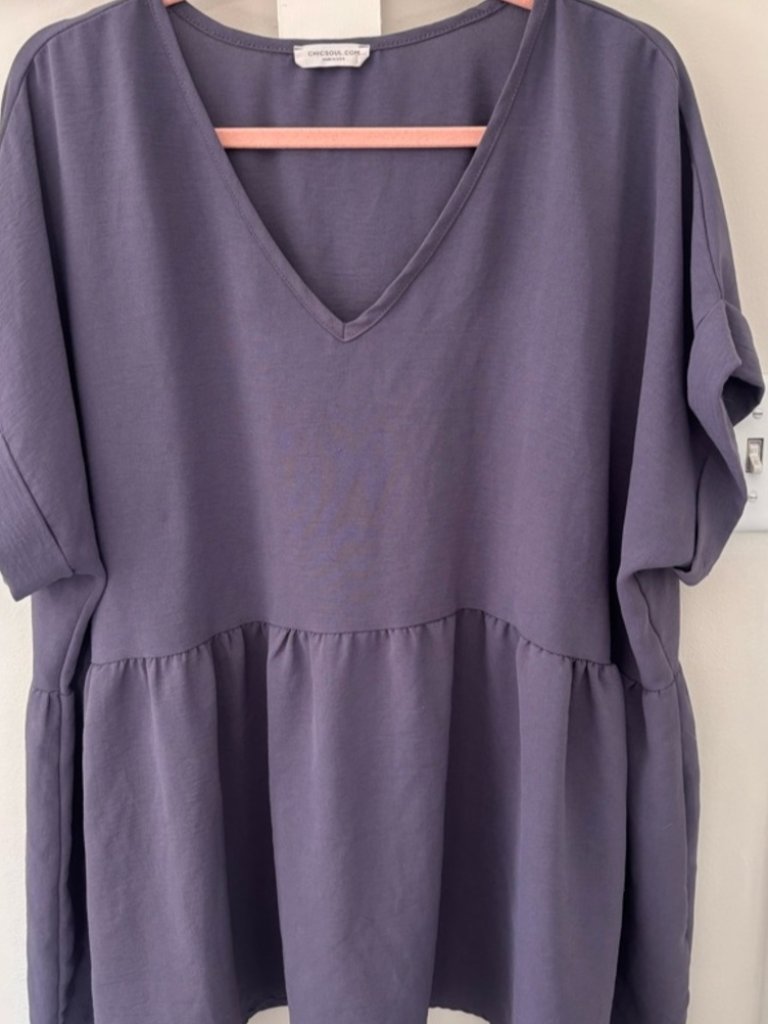 Chicsoul Relaxed V-Neck Babydoll Top In Dark Lavender 1xl